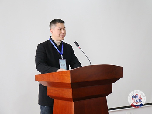 10-學員代表陳向金講話.jpg